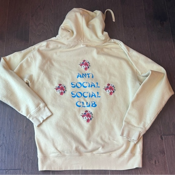 Anti Social Social Club 2 Much of Heaven Hoodie. Large. Yellow - Picture 6 of 6
